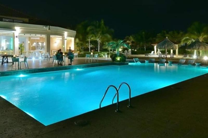 Beautiful 4 bedroom house in gold coast - image 13
