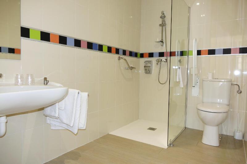 Comfort Double or Twin Room image 4