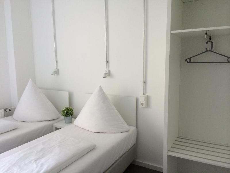 Double Room with Shared Bathroom image 4