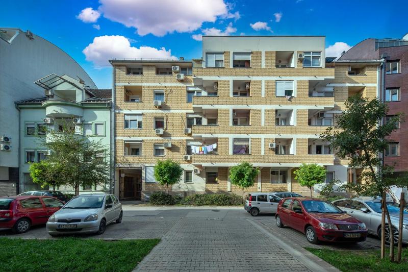 Wicker Park Apartment Novi Sad - image 5