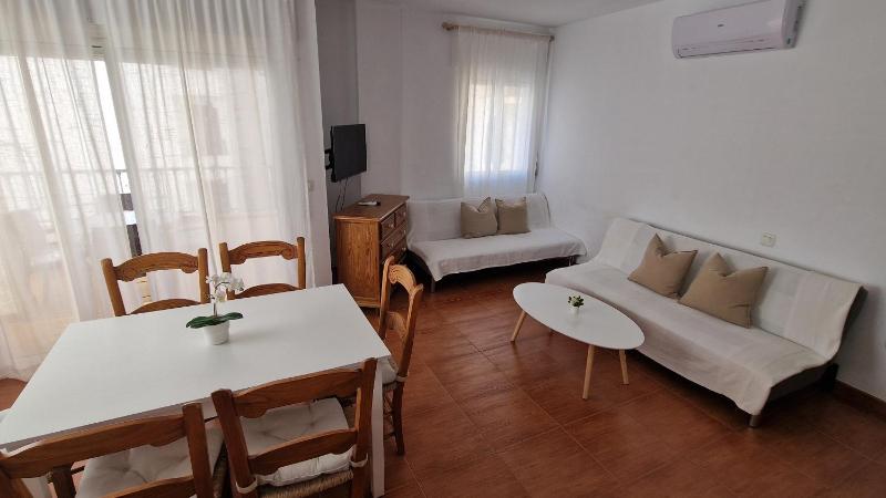 Two-Bedroom Apartment with Pool View image 3