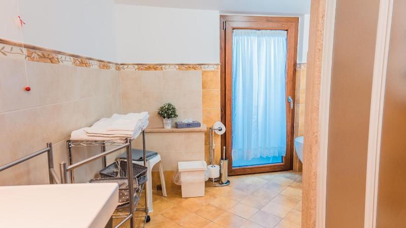 Double Room with Private External Bathroom image 2