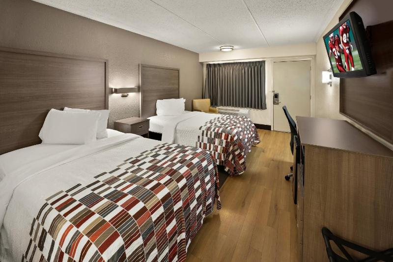 Deluxe Room with Two Double Beds Smoke Free image 3