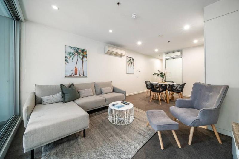 Bliss at Balfours - CBD Escape with Pool & Hot Tub - image 9