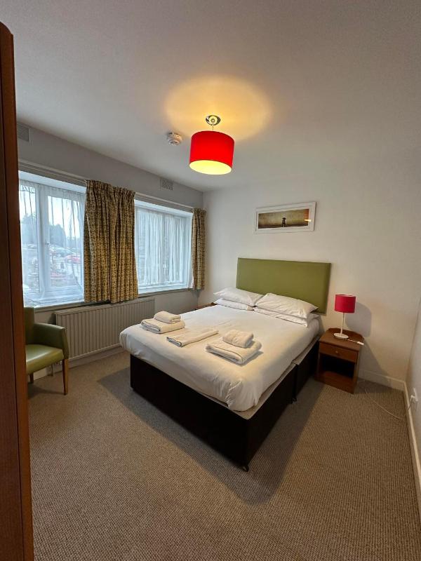 Standard Double Room image 4