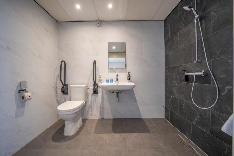 Double Room for Disabled Guests image 4