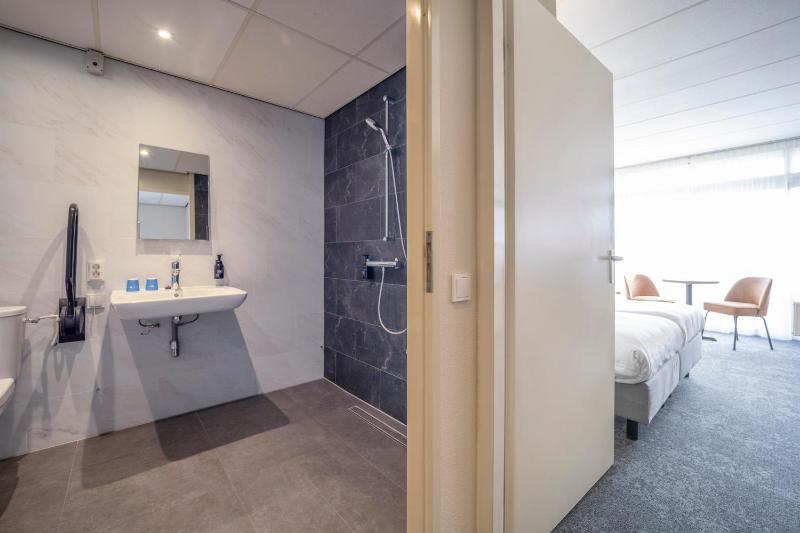 Double Room for Disabled Guests image 2
