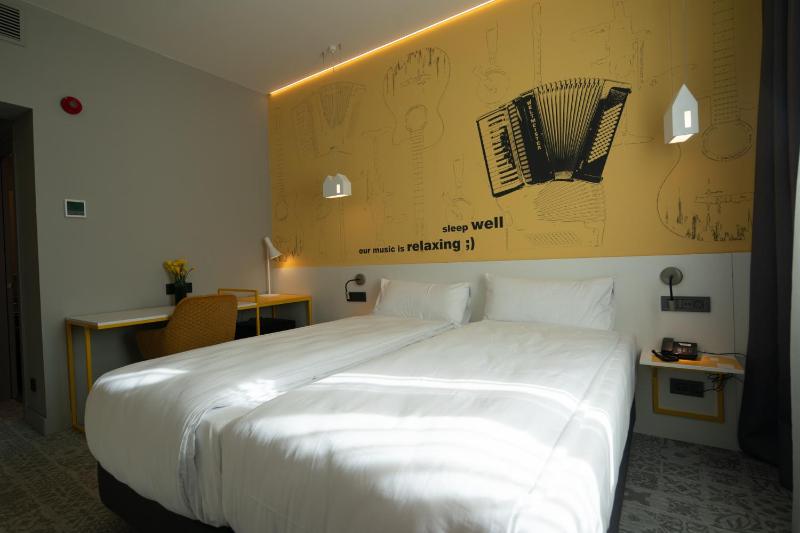 ibis Styles Sibiu Arsenal - image 10