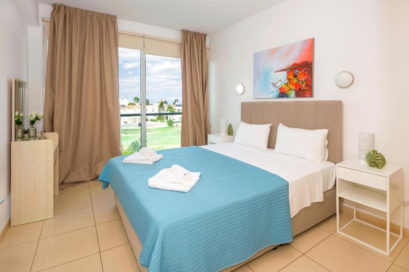 Austin - Coralli Beachfront Apartment - image 9