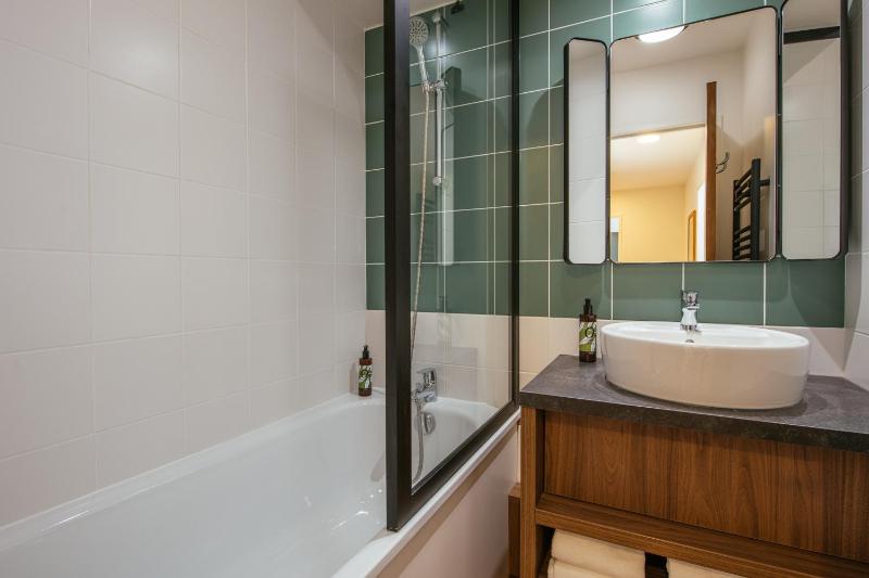 One-Bedroom Apartment (3 Adults) image 4