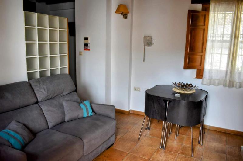 Executive Studio image 3