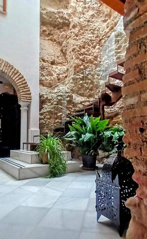 Apartamentos Alhambra - image 14