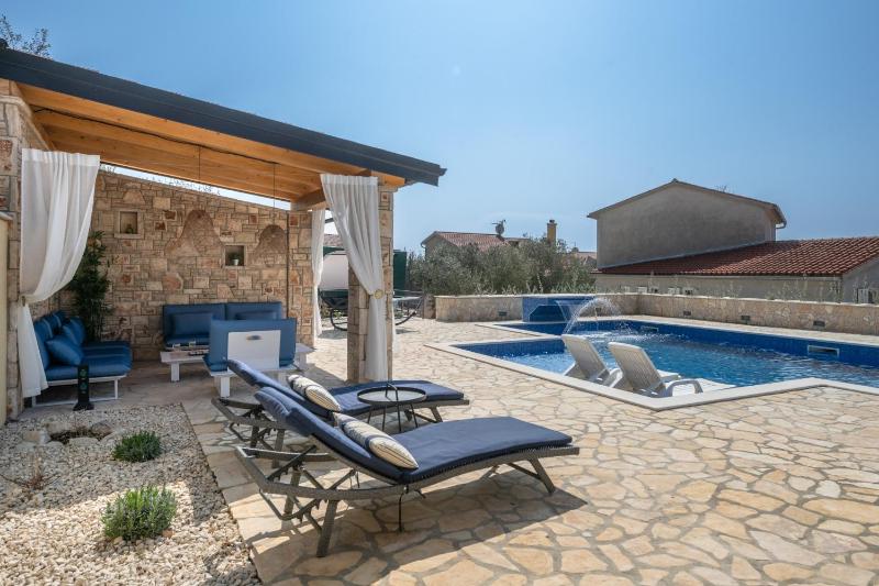 Villa Kalista Istriana for 10 people with private pool & sea view - image 43