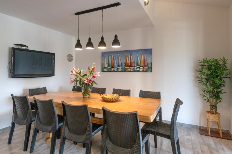 Villa Kalista Istriana for 10 people with private pool & sea view - image 3