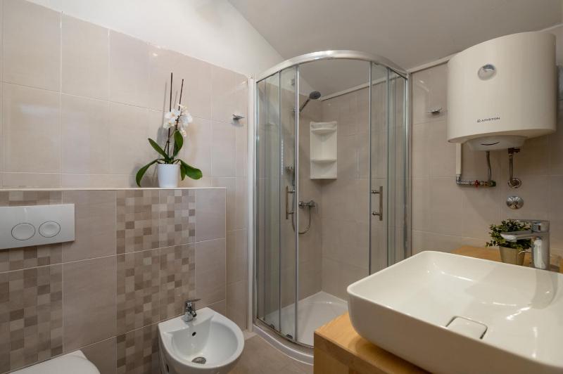 Villa Kalista Istriana for 10 people with private pool & sea view - image 22