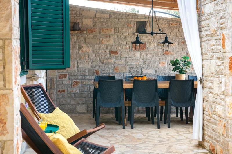 Villa Kalista Istriana for 10 people with private pool & sea view - image 30