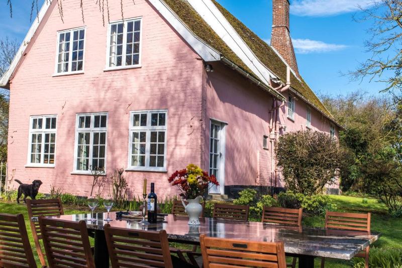 Toad Hall - image 6