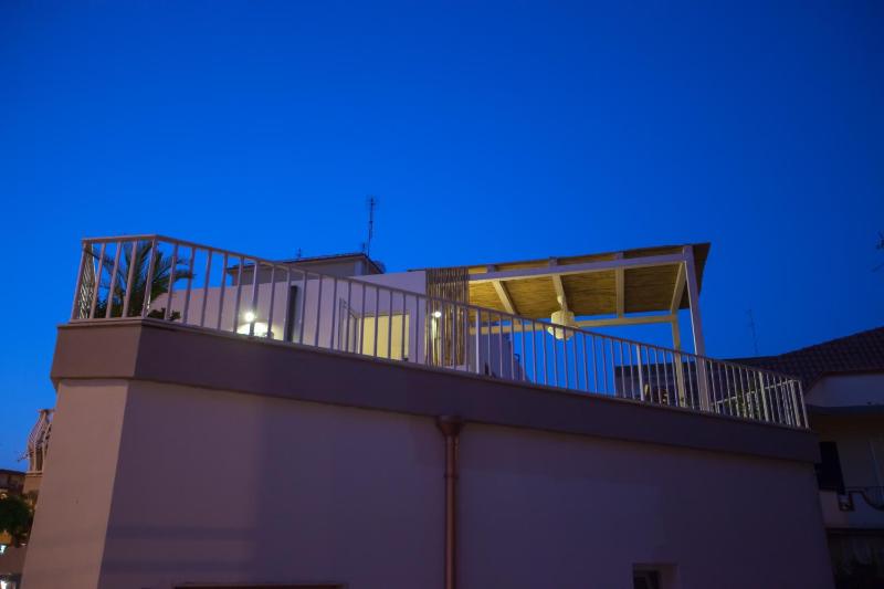 One-Bedroom House image 2