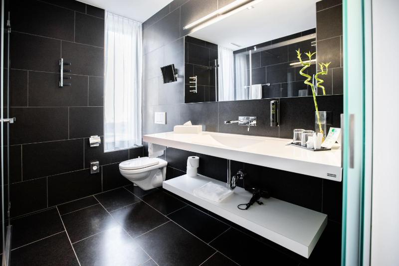Superior Double Room with Mountain View image 2