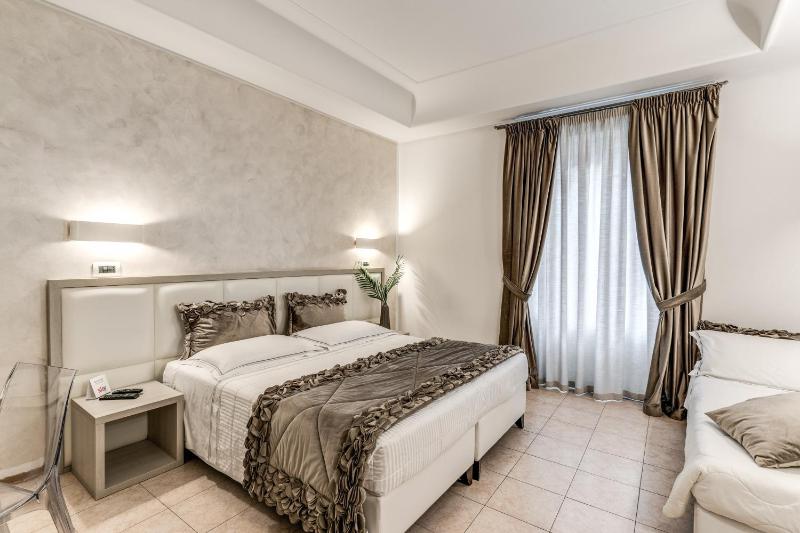 Triple Room image 4