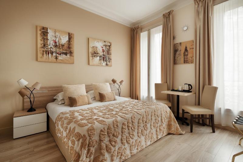 Superior King or Twin Room image 4