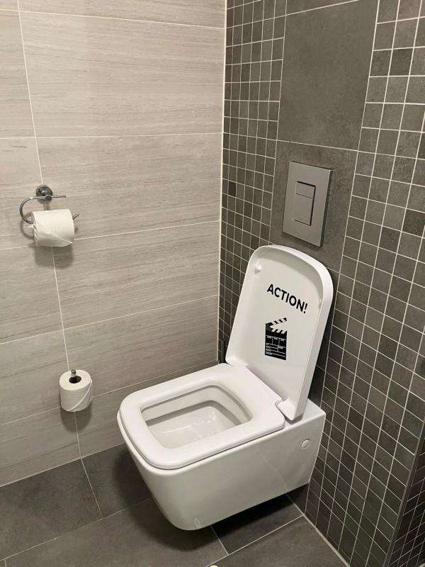 Like a movie star image 4