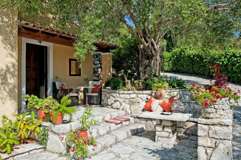 Nikatsas Cottage No 3 - image 7