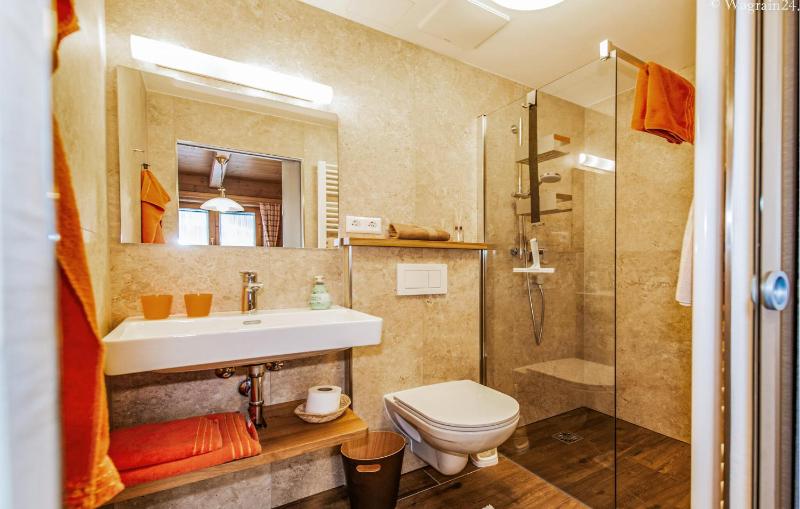 Three-Bedroom Holiday Home  image 3