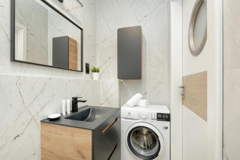 Apartamenty Porta Mare by Noclegi Renters - image 17