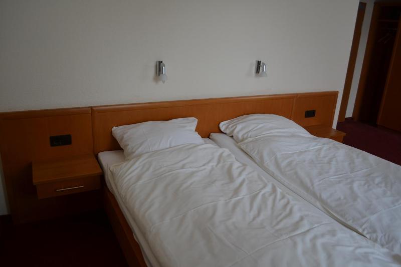 Double Room image 2