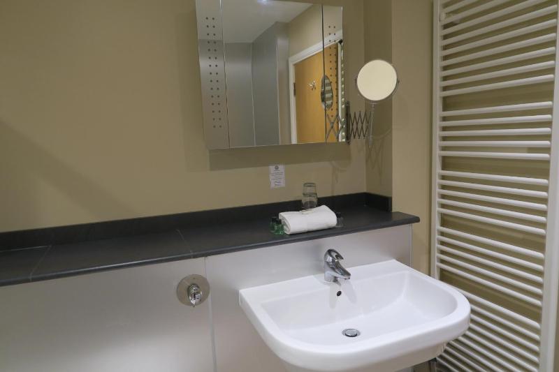 Deluxe Double Room image 4