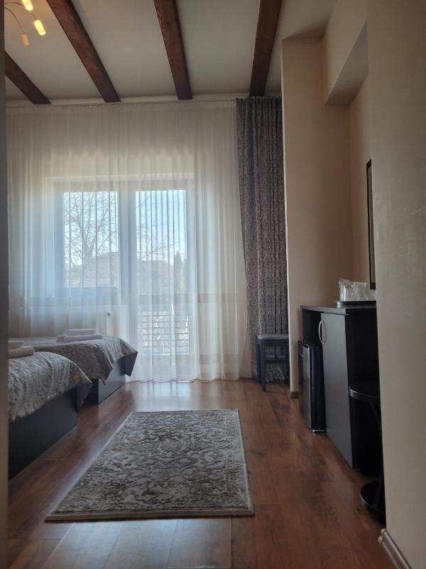 Triple Room with Balcony image 1