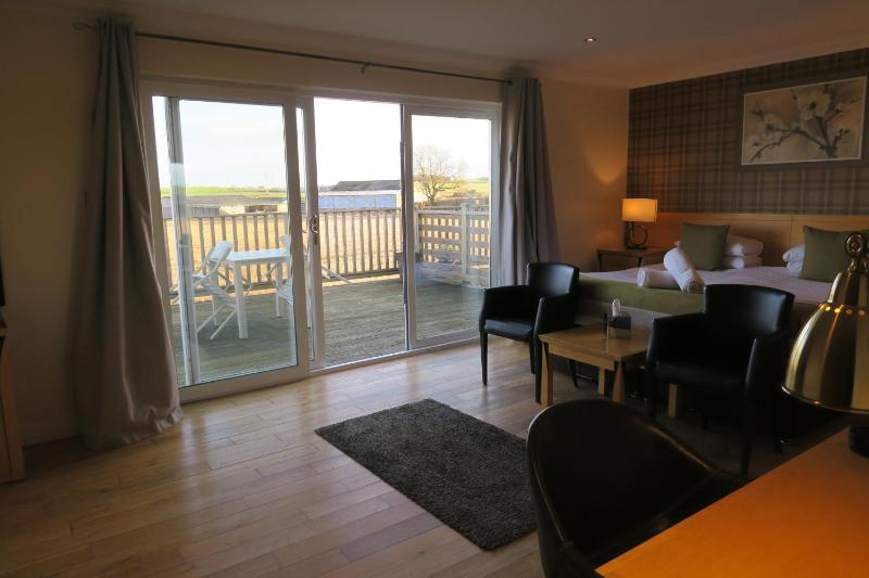 Superior Double Room image 1
