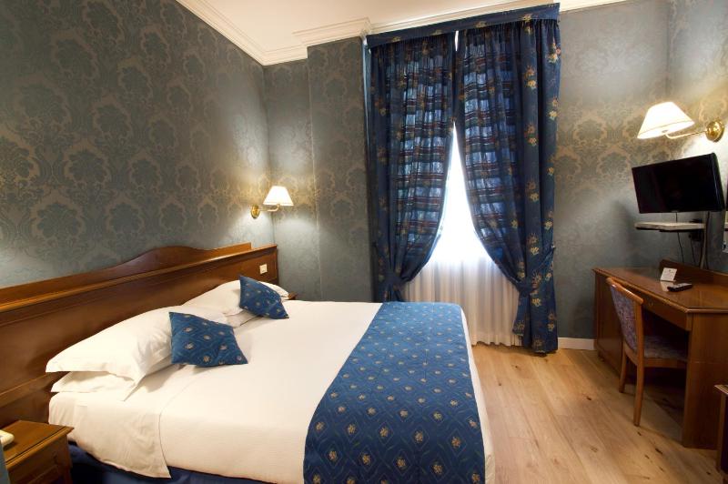 Superior Double or Twin Room image 1