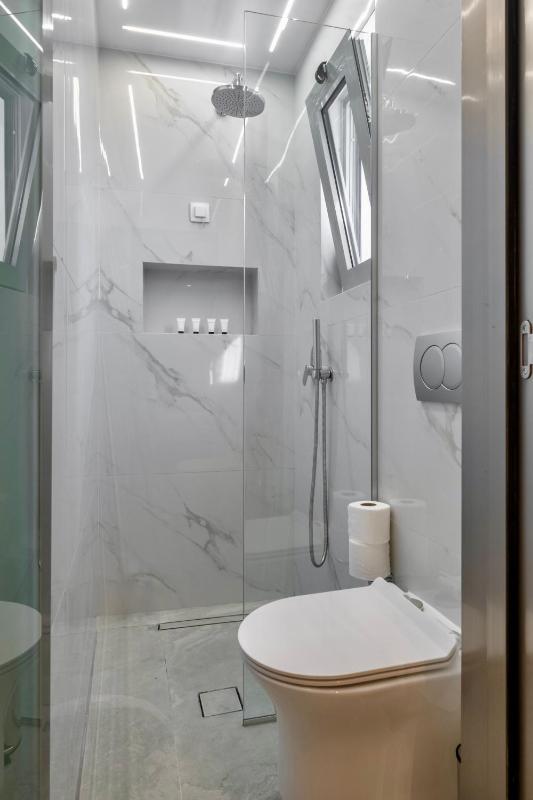 Double Room with Acropolis View image 4