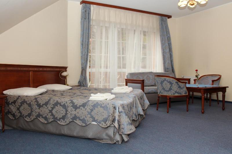 Family Room with Bathroom image 2
