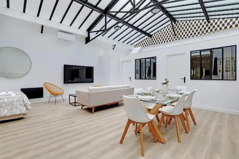 Magnificent loft near Porte Versailles & Champs de Mars - image 13