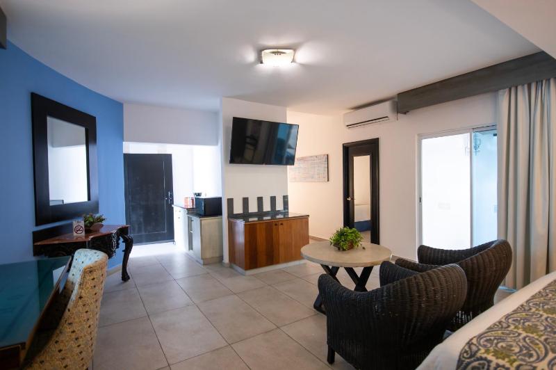 Hotel HBlue Centro - image 29