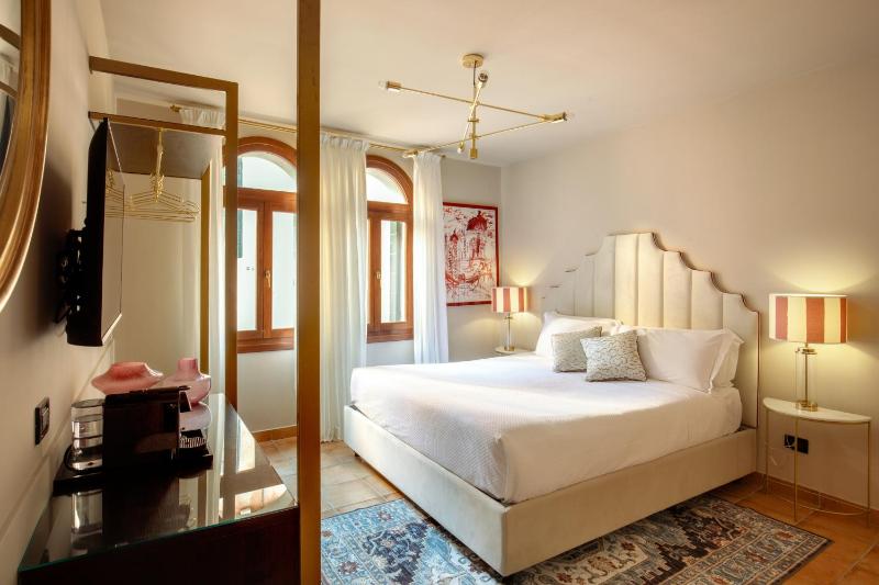 Junior Suite image 4