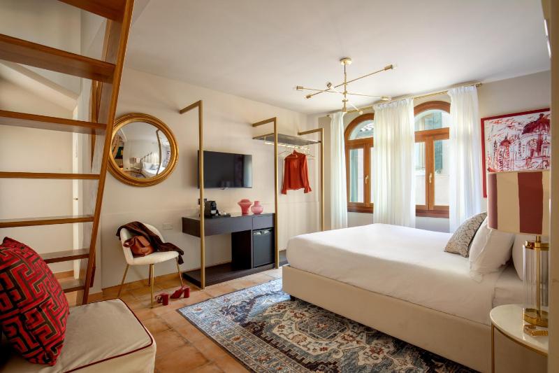 Junior Suite image 3