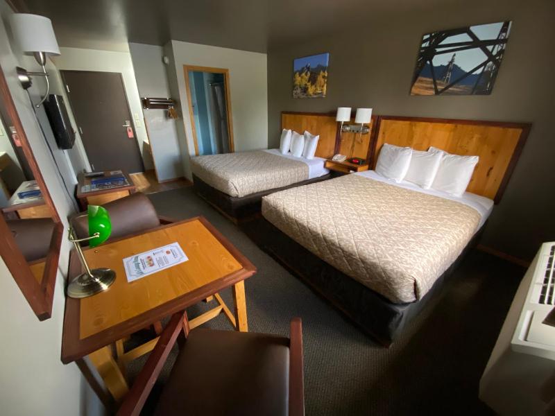 Double Room image 2