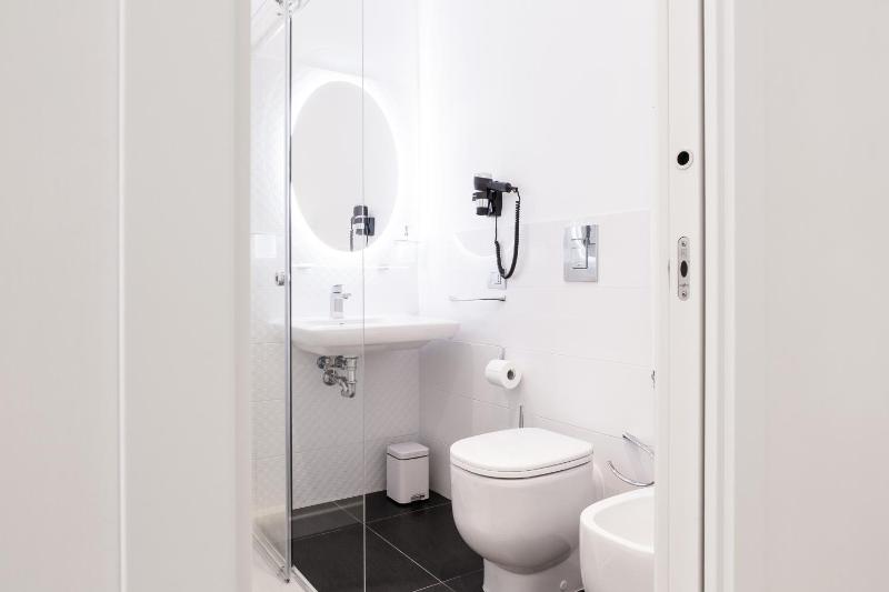 Superior Deluxe Double Room  image 2