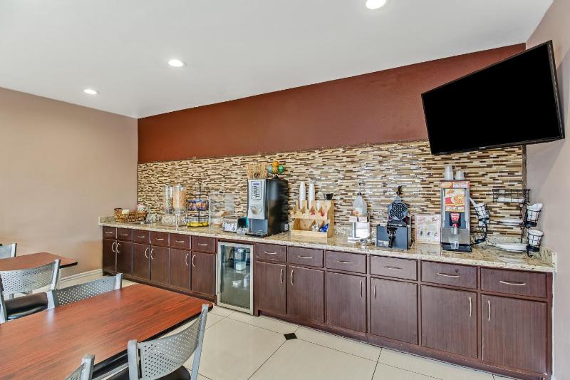 Americas Best Value Inn Houston at FM 529 - image 18