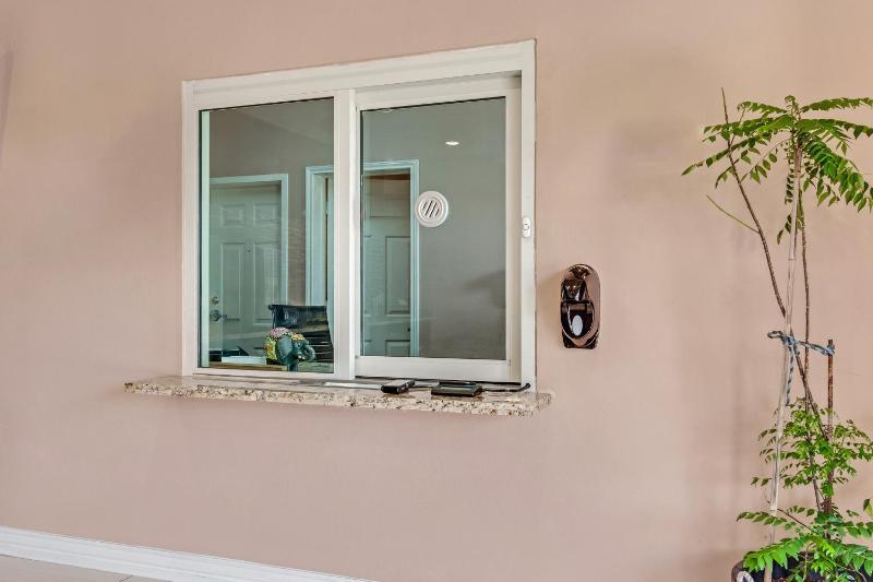 Americas Best Value Inn Houston at FM 529 - image 11