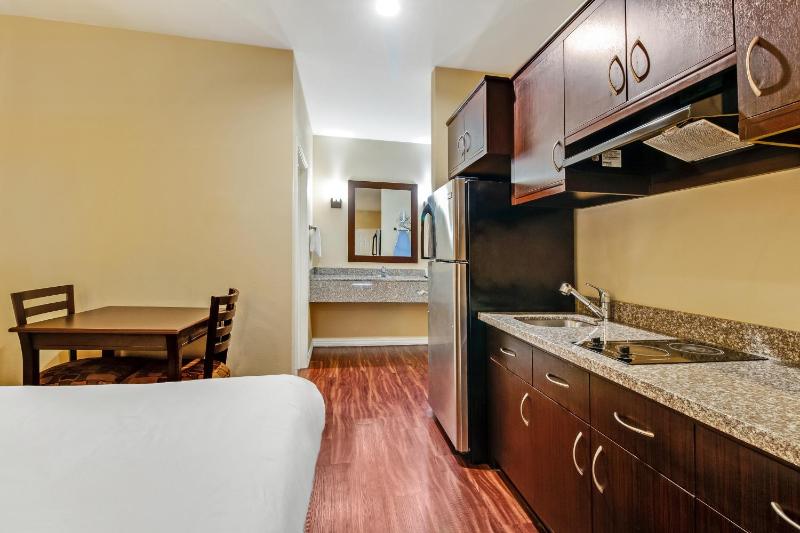 Americas Best Value Inn Houston at FM 529 - image 19