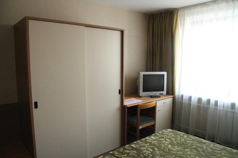 Standard Double Room image 2