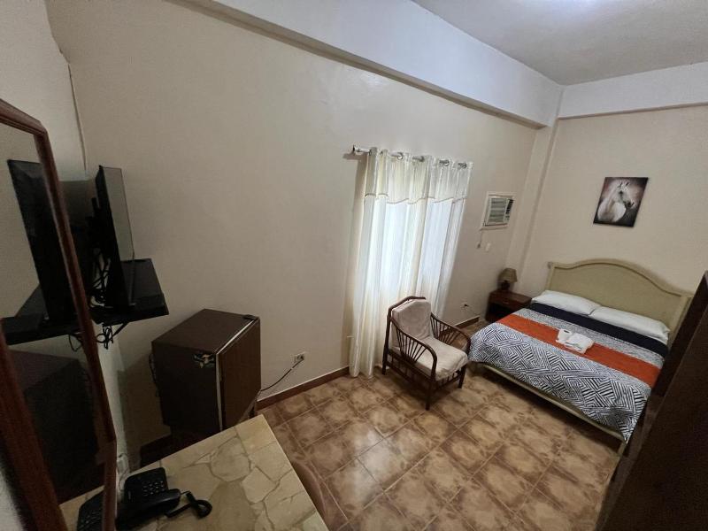 Atlantic Suites Hotel - image 4
