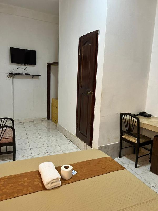 Atlantic Suites Hotel - image 3