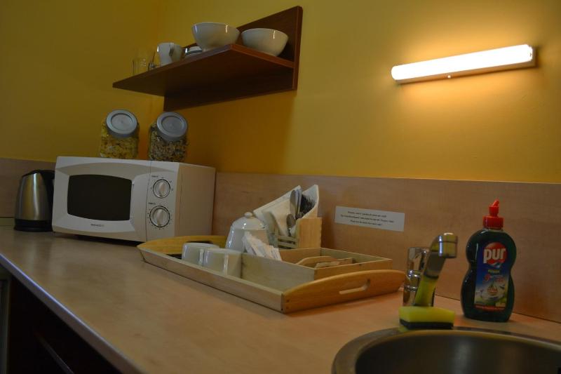 Aparthotel Austria Suites - image 11