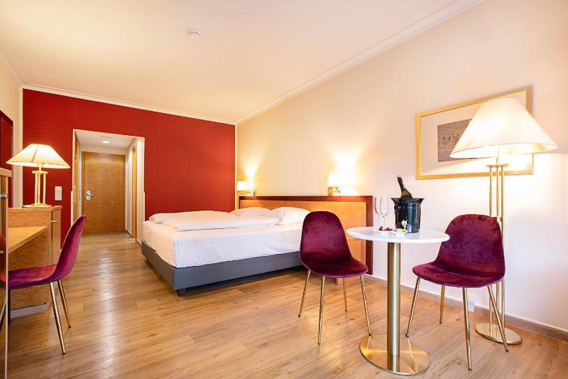 Standard Room image 3